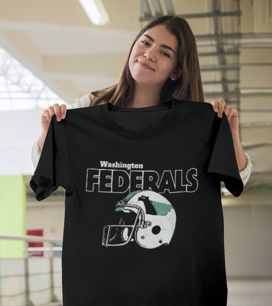 Washington Federals Distressed Football Helmet Green Eagle T-Shirt