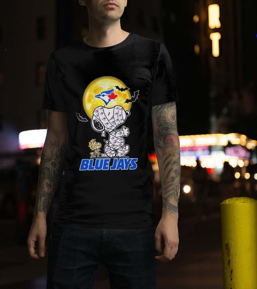 Toronto Blue Jays Halloween Snoopy Woodstock Mummy Cosplay Full Moon Bats T-Shirt