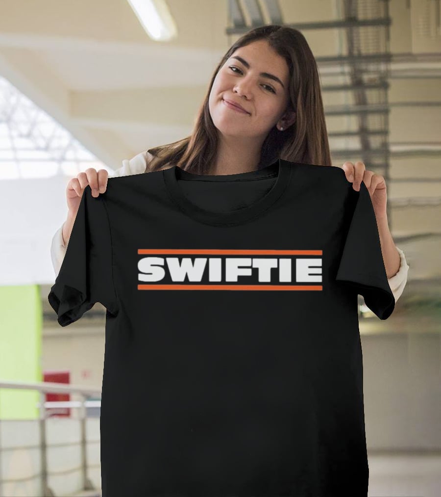 Chicago Bears Swiftie Fan Apparel CHI Collection T-Shirt