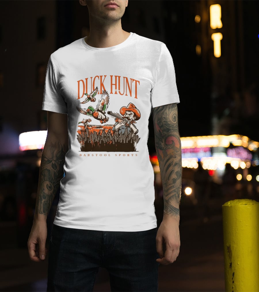 Duck Hunt Barstool Sports Vintage Hunting Scene T-Shirt