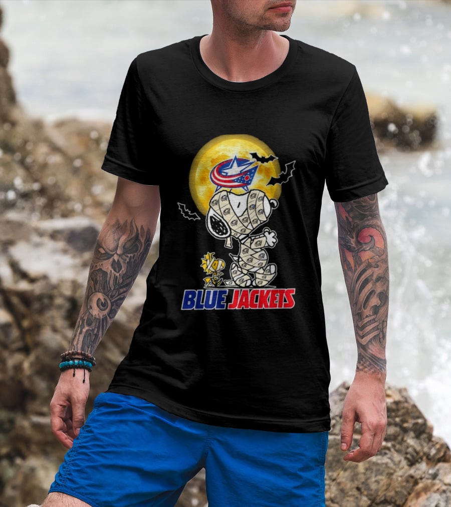 Columbus Blue Jackets Snoopy Woodstock Mummy Halloween Moon T-Shirt