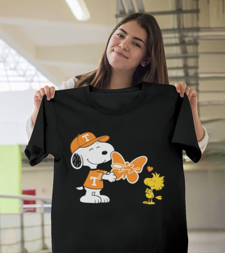 Snoopy Tennessee Volunteers Dolly Parton Woodstock Butterfly T-Shirt