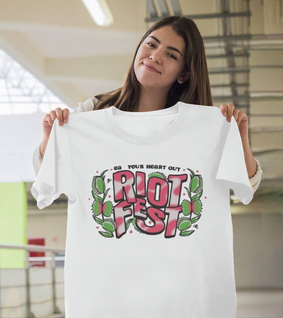 Riot Brand Eat Your Heart Out Riot Fest Crop T-Shirt