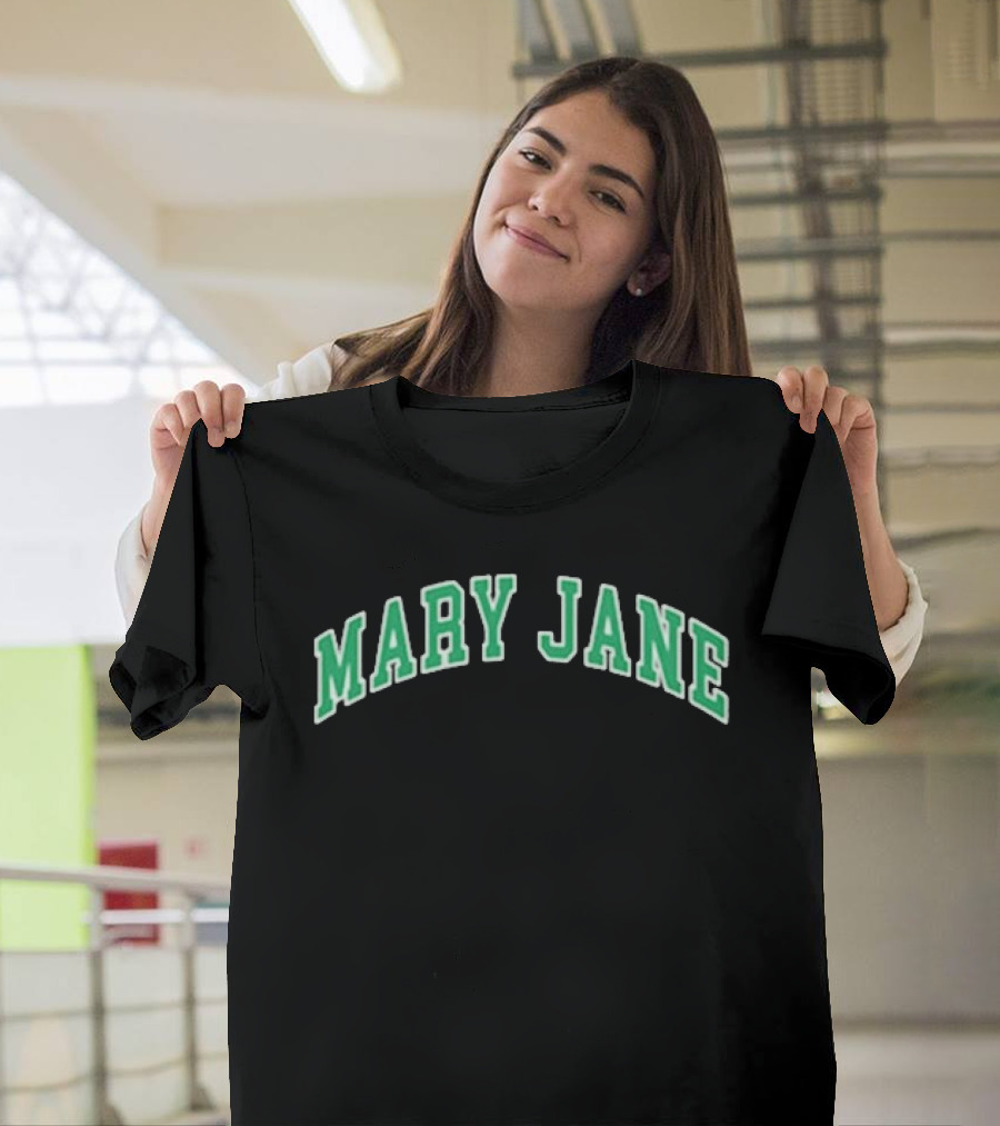 Dave Season 3 Gata Mary Jane Green Arch T-Shirt
