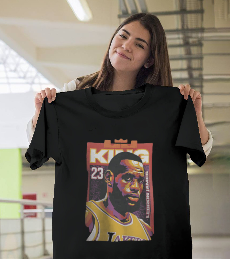 Los Angeles Lakers King 23 LeBron James NBA Pop Vector T-Shirt