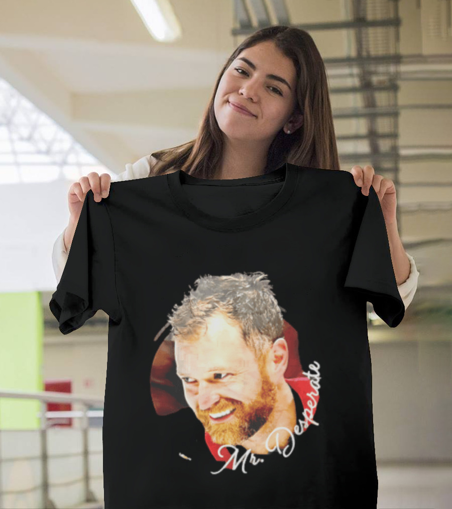 Mr Desperate Smiling Bearded Man Circular Photo T-Shirt