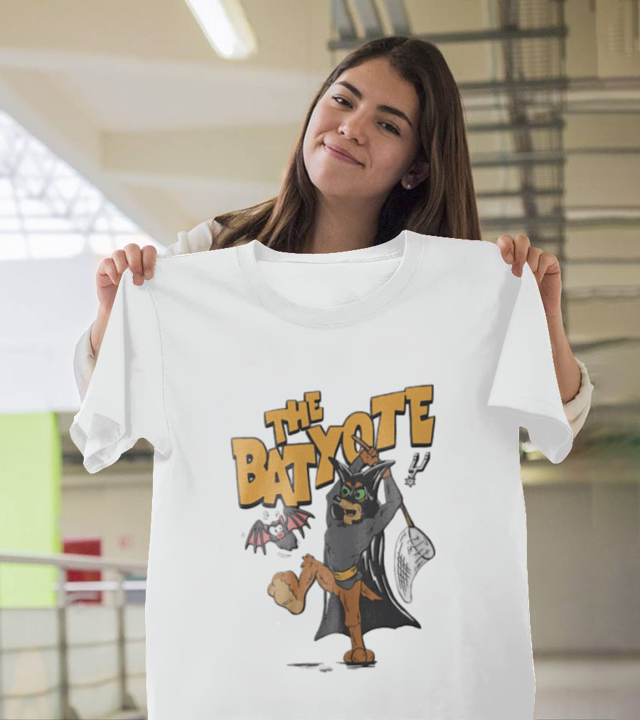 The Bat Yote Coyote Butterfly Net Creature Cartoon San Antonio Spurs NBA T-Shirt