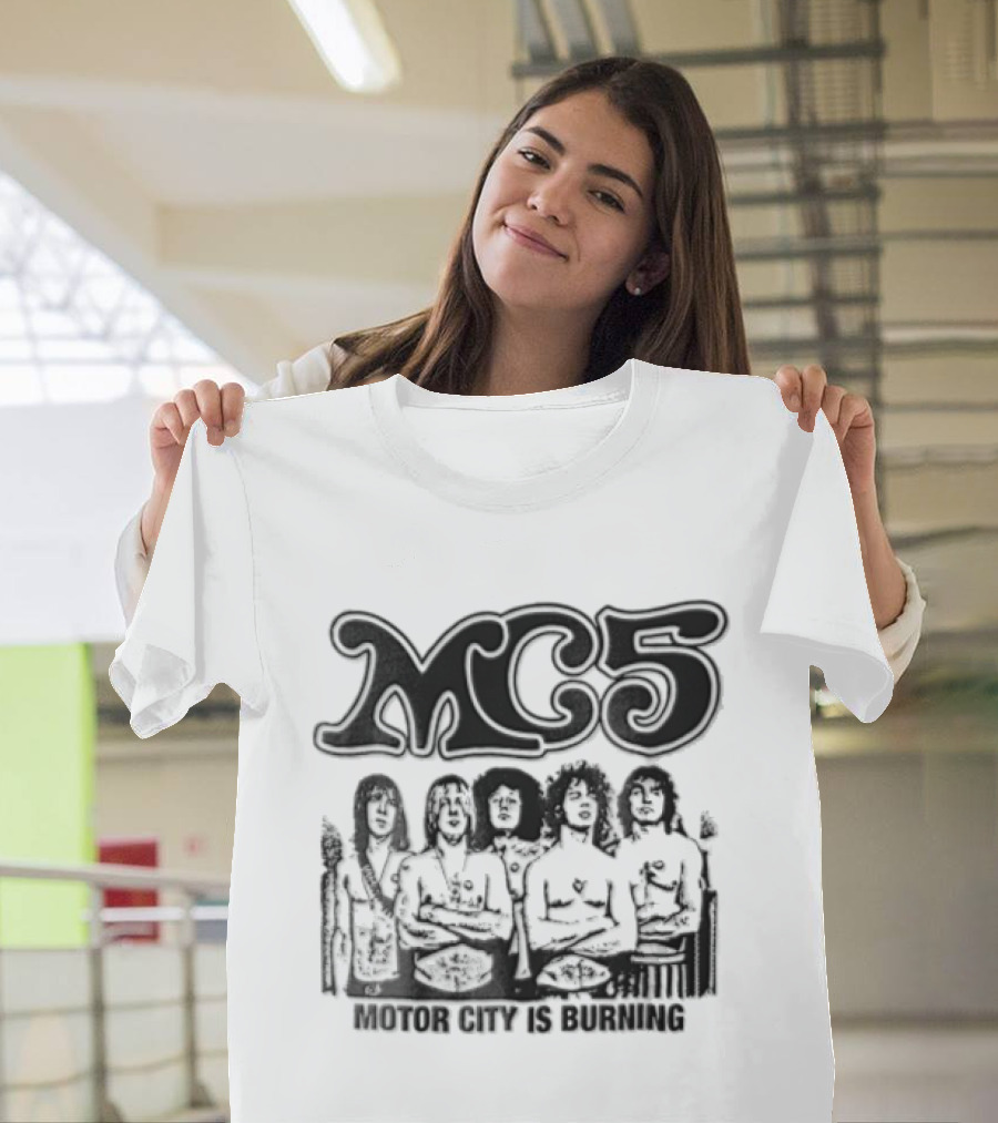MC5 Motor City Is Burning Monochrome Halftone Band Photo T-Shirt