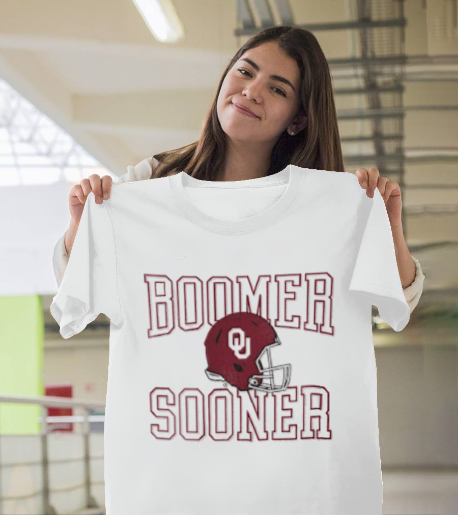 Boomer Sooner Oklahoma Sooners Red Football Helmet T-Shirt