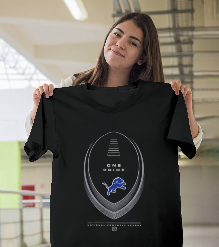 One Pride National Football League Lion T-Shirt