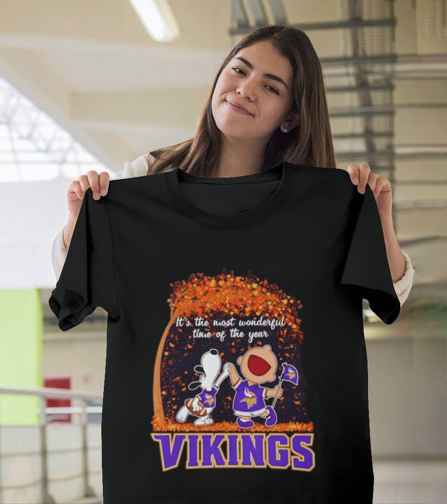 Snoopy Charlie Brown Dancing Minnesota Vikings It's The Most Wonderful Time Of The Year T-Shirt