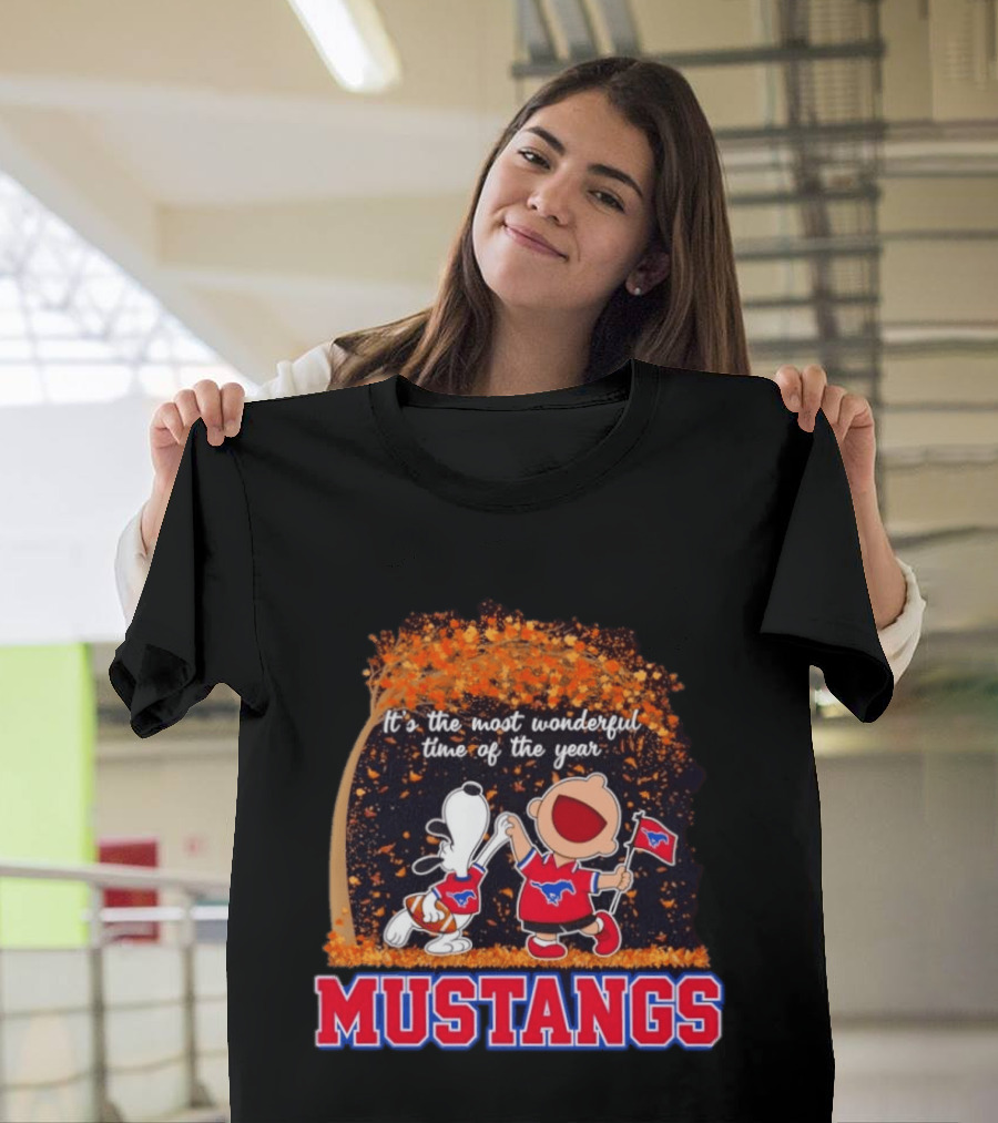 Snoopy And Charlie Brown Dancing SMU Mustangs It's The Most Wonderful Time Of The Year T-Shirt