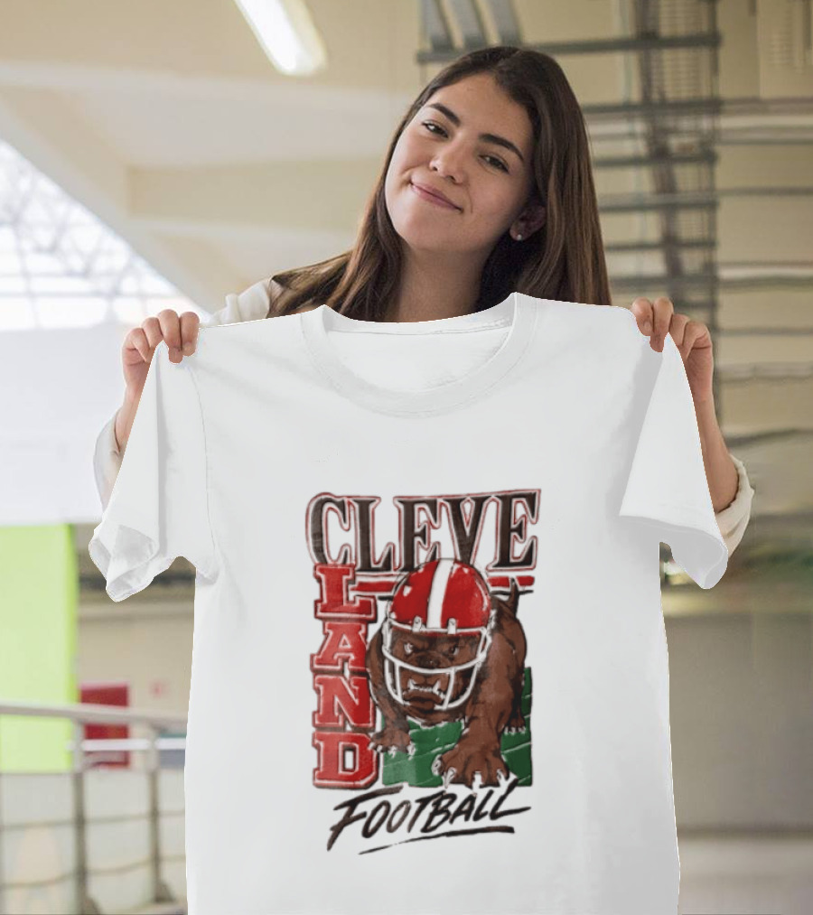 Cleveland Browns Bulldog Football Helmet Mascot Running T-Shirt
