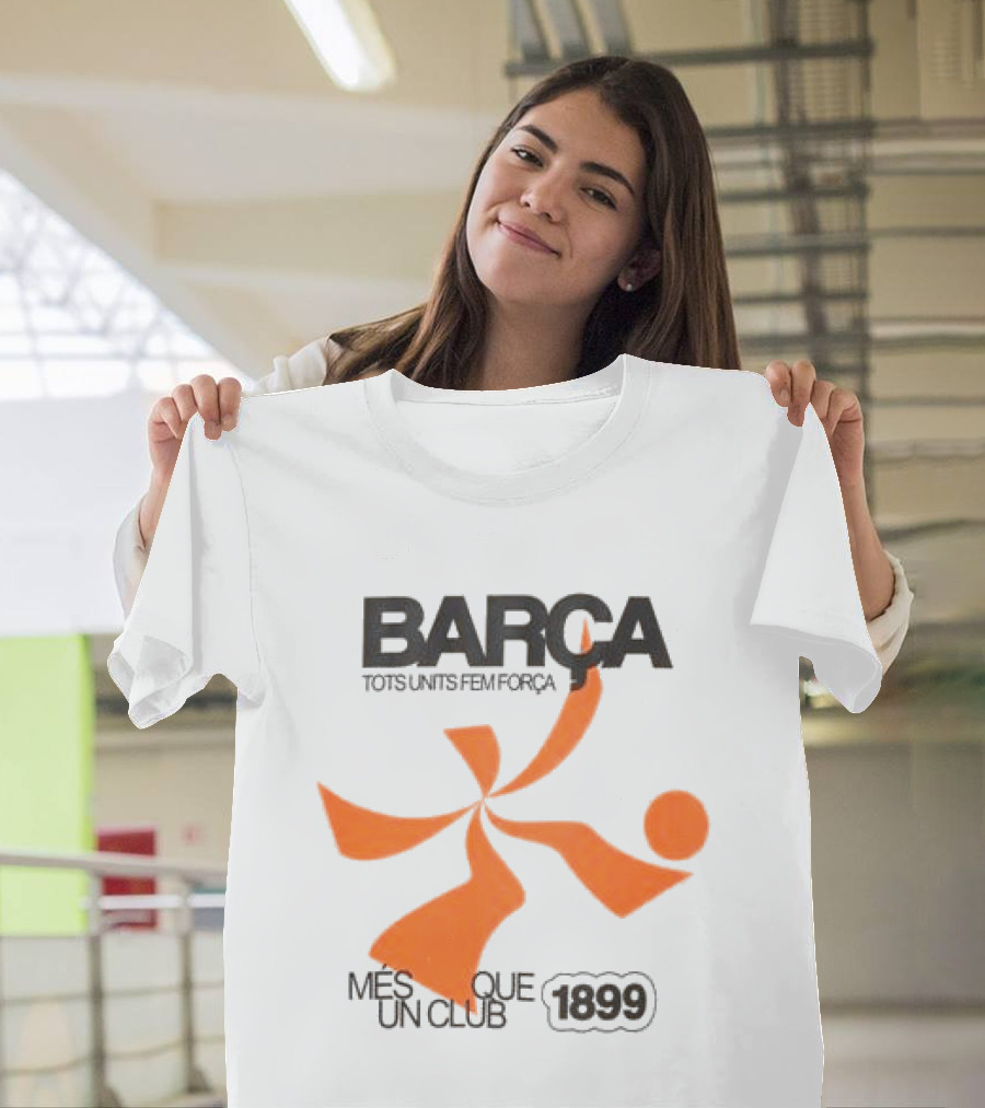 BARÇA Tots Units Fem Força Més Que Un Club 1899 Ecru Pulse Motion T-Shirt
