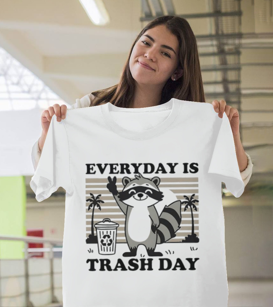 EVERYDAY IS TRASH DAY Raccoon Peace Sign With Palm Trees T-Shirt