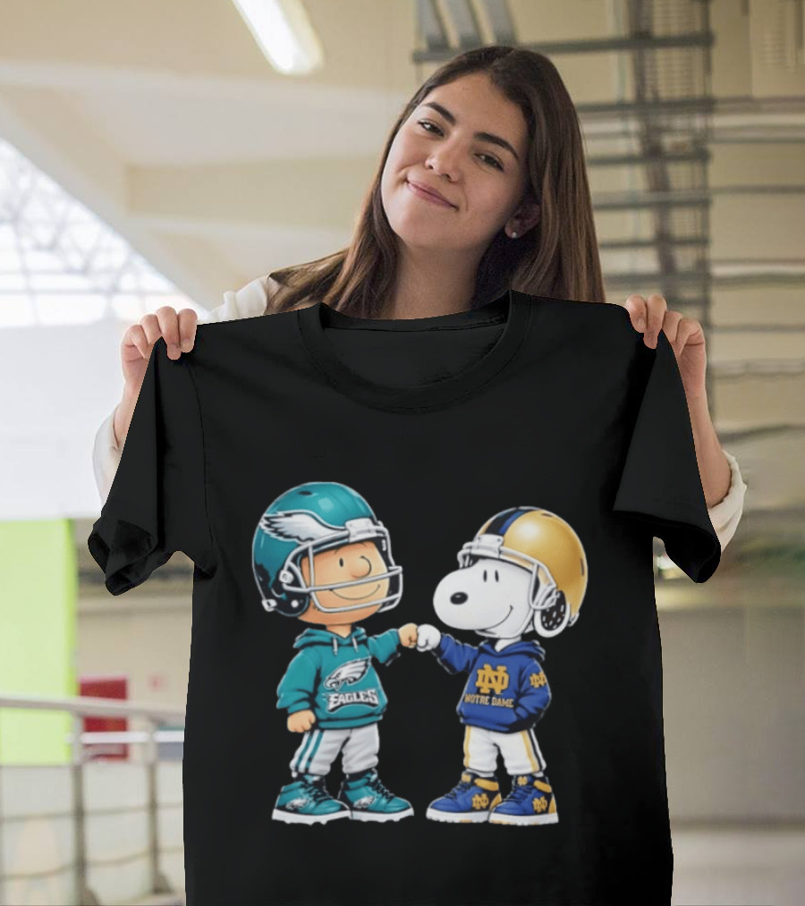 Peanuts Characters In Philadelphia Eagles Vs Notre Dame Fighting Irish Helmets T-Shirt