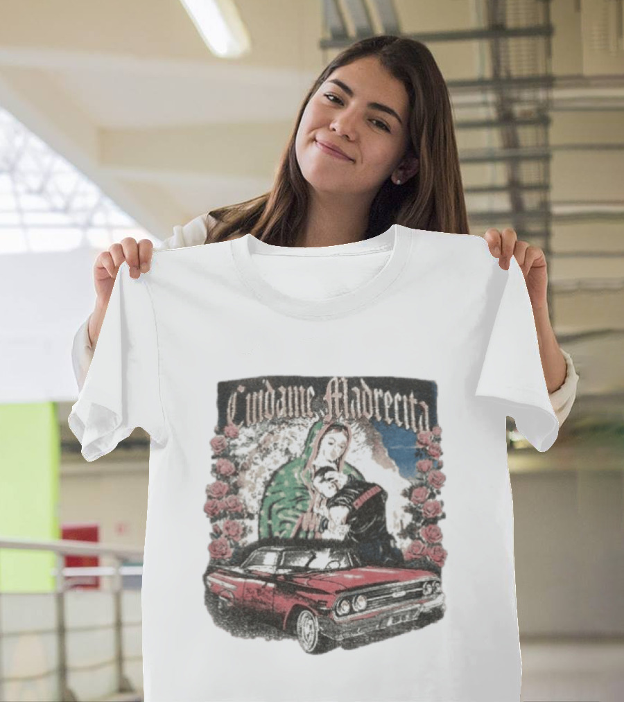 Cuidame Madrecita Red Classic Car With Roses And Religious T-Shirt