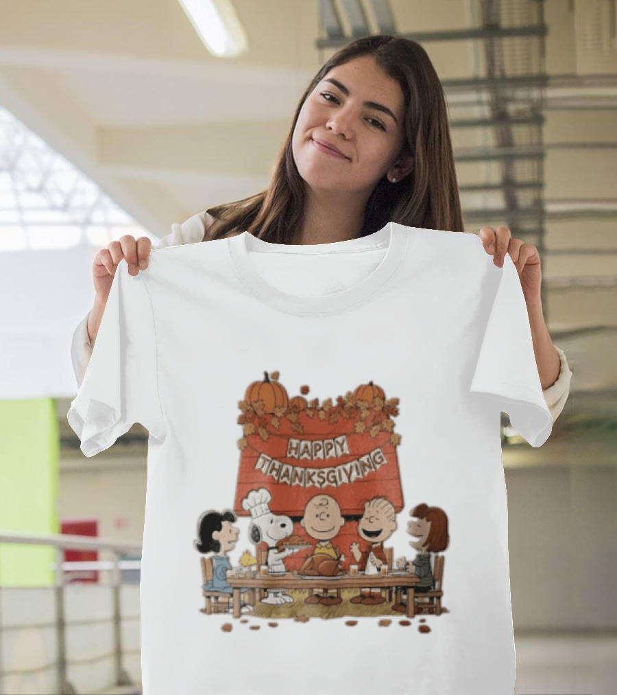 Peanuts Charlie Brown Snoopy Woodstock Lucy Linus Happy Thanksgiving Holiday Celebration T-Shirt