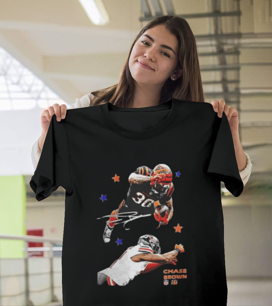 Cincinnati Bengals Chase Brown 30 Running Football Player With Stars T-Shirt