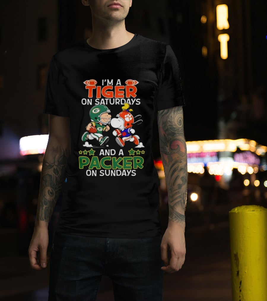 I'm A Tiger On Saturdays And A Packer On Sundays Charlie Brown Snoopy T-Shirt