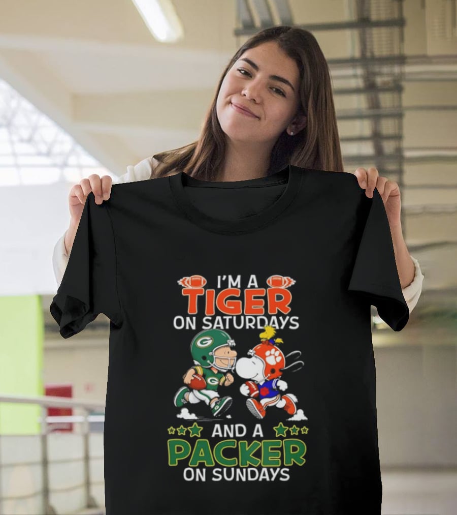 I'm A Tiger On Saturdays And A Packer On Sundays Charlie Brown Snoopy T-Shirt