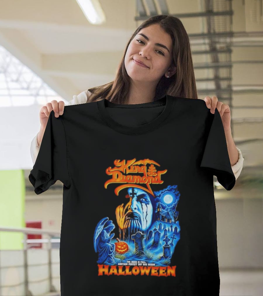 King Diamond The Moon Is Full Another Perfect Day Has Begun Halloween T-Shirt
