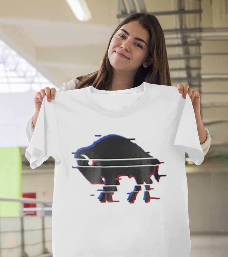 Buffalo Glitch Effect Blue Red Overlay Optical Illusion T-Shirt