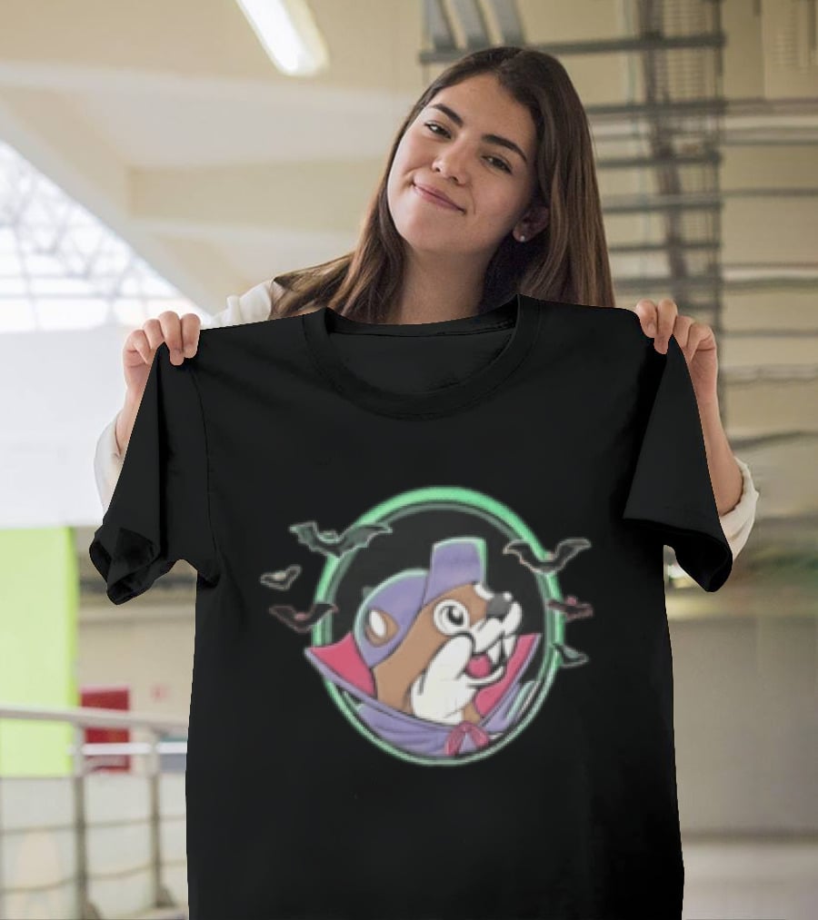 Buc Ee's Beaver Vampire Cape Bats Spooky Halloween T-Shirt