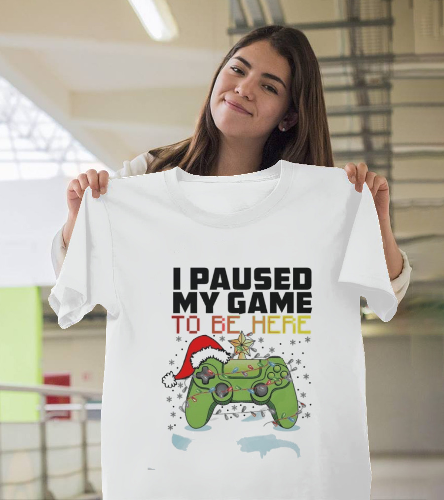 I Paused My Game To Be Here Christmas Gamer Controller Holiday Lights Santa Hat T-Shirt