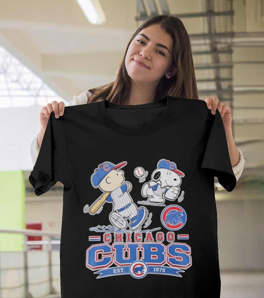 Peanuts Charlie Brown Snoopy Chicago Cubs Baseball Est 1876 T-Shirt