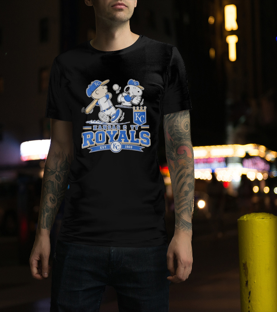 Peanuts Charlie Brown Snoopy Kansas City Royals Baseball KC Est 1969 T-Shirt