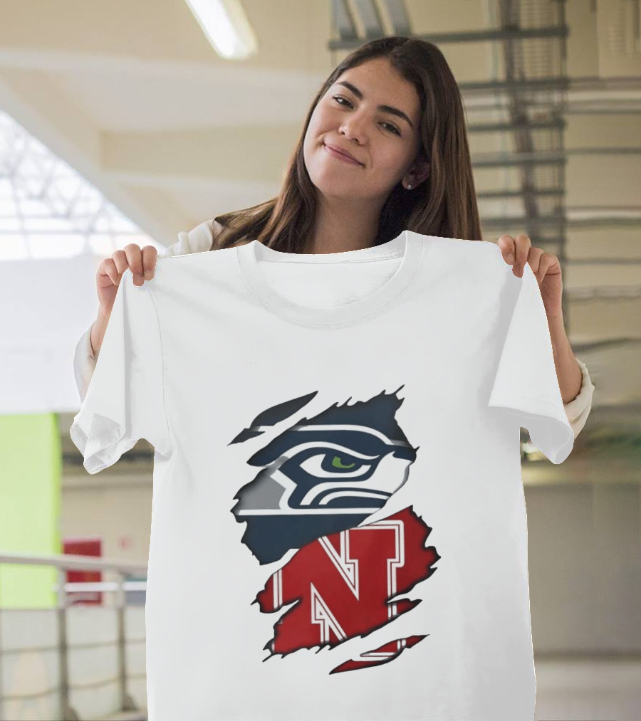 Seattle Seahawks And Nebraska Cornhuskers Split Torn Fabric Blend T-Shirt