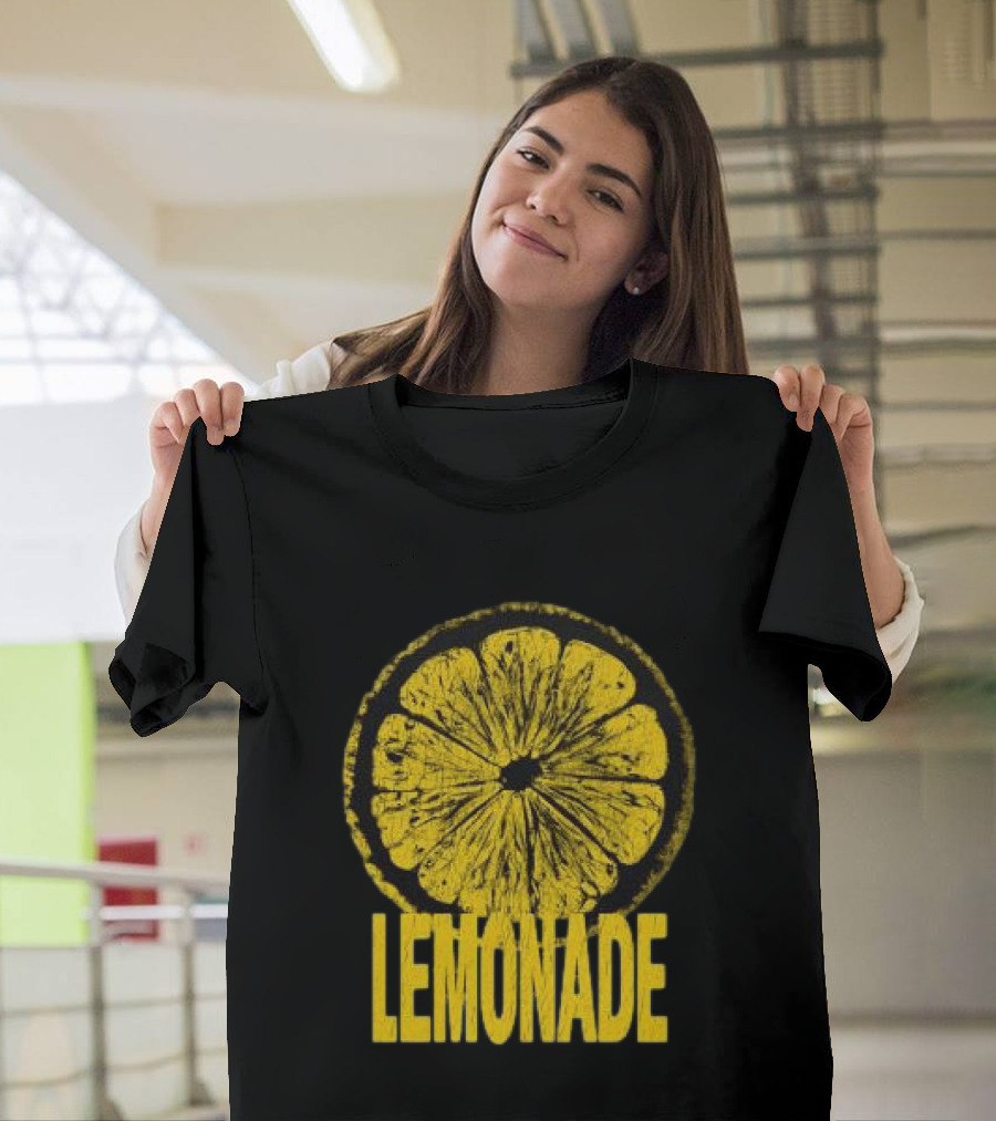 Louis Tomlinson Store Lemonade Black Vintage Citrus Slice Retro Music Fan Merchandise T-Shirt