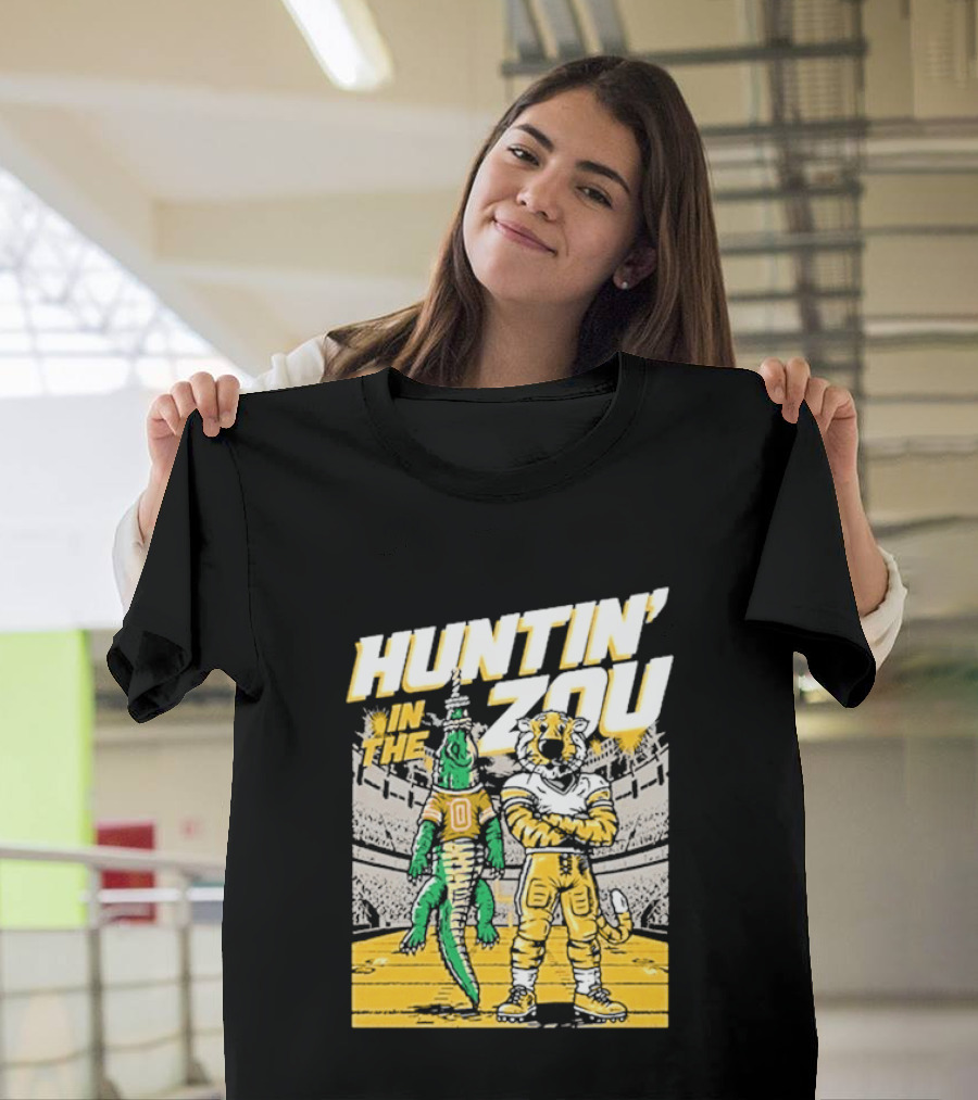 Huntin' In The Zou Mizzou Tigers Vs Florida Gators Stadium Showdown T-Shirt
