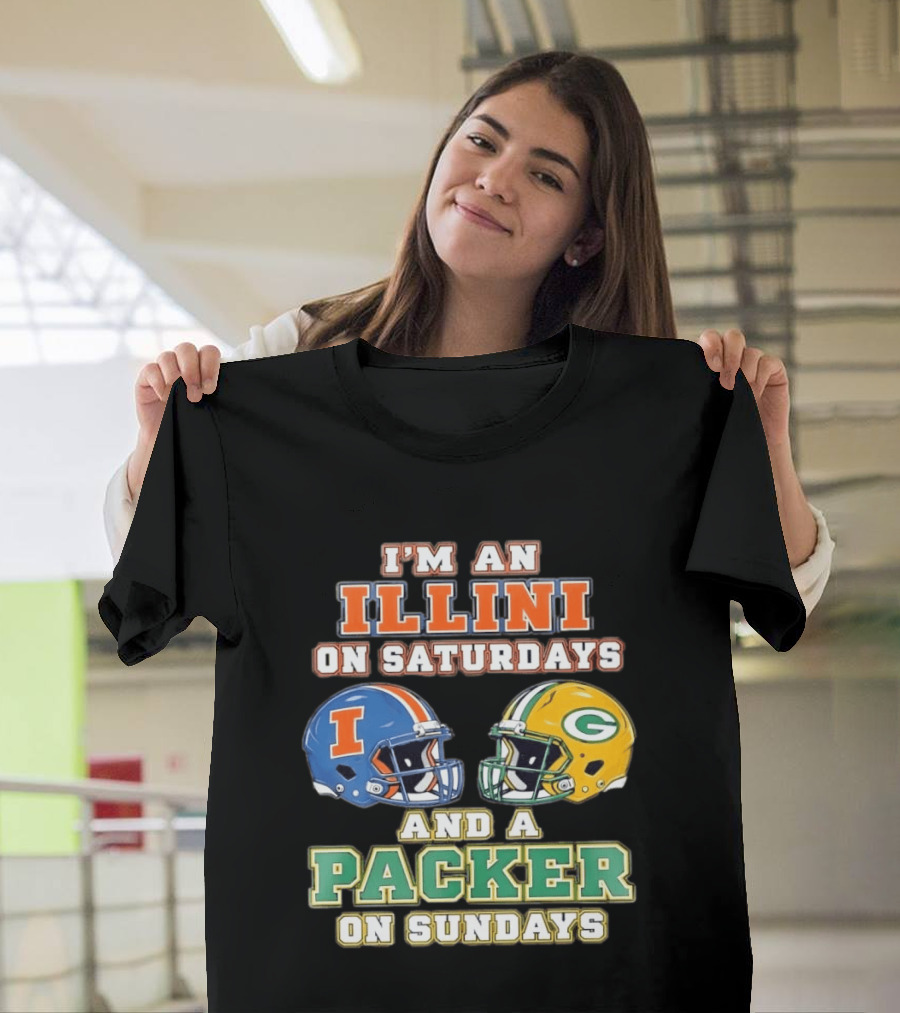 I'm An Illini On Saturdays And A Packers Fan On Sundays Football Helmets T-Shirt