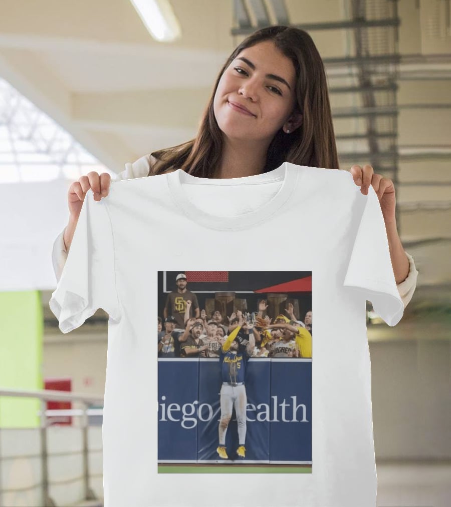 Milwaukee Brewers Garrett Mitchell Incredible Game Saving Catch Padres Fans T-Shirt