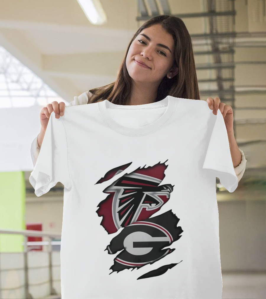 Atlanta Falcons Georgia Bulldogs Torn Skin Fan Gear T-Shirt