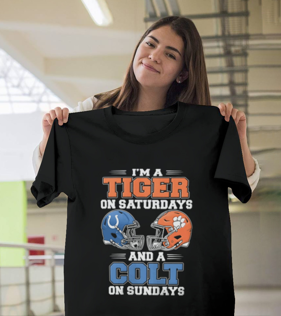 I'm A Tiger On Saturdays And A Colt On Sundays Helmet Football Rivalry T-Shirt