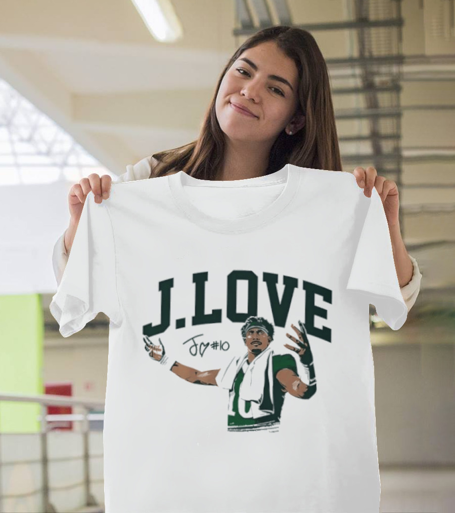 J Love Jordan Love Green Bay Packers Signature Pose T-Shirt
