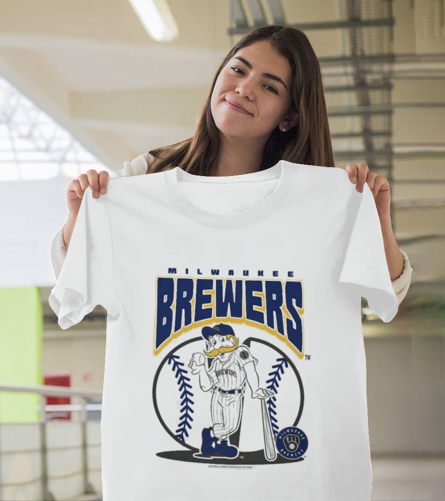 Milwaukee Brewers Retro Baseball Mascot Nostalgia T-Shirt