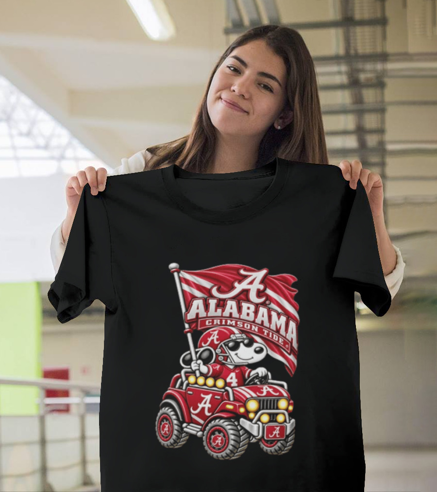 Alabama Crimson Tide NCAA Football Snoopy Driving Offroad Vehicle T-Shirt