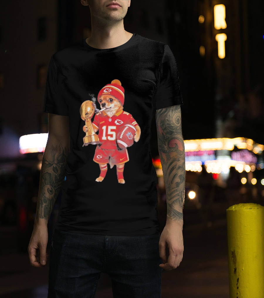 Kansas City Chiefs Chihuahua Trophy Smoking NFL Patrick Mahomes 15 T-Shirt