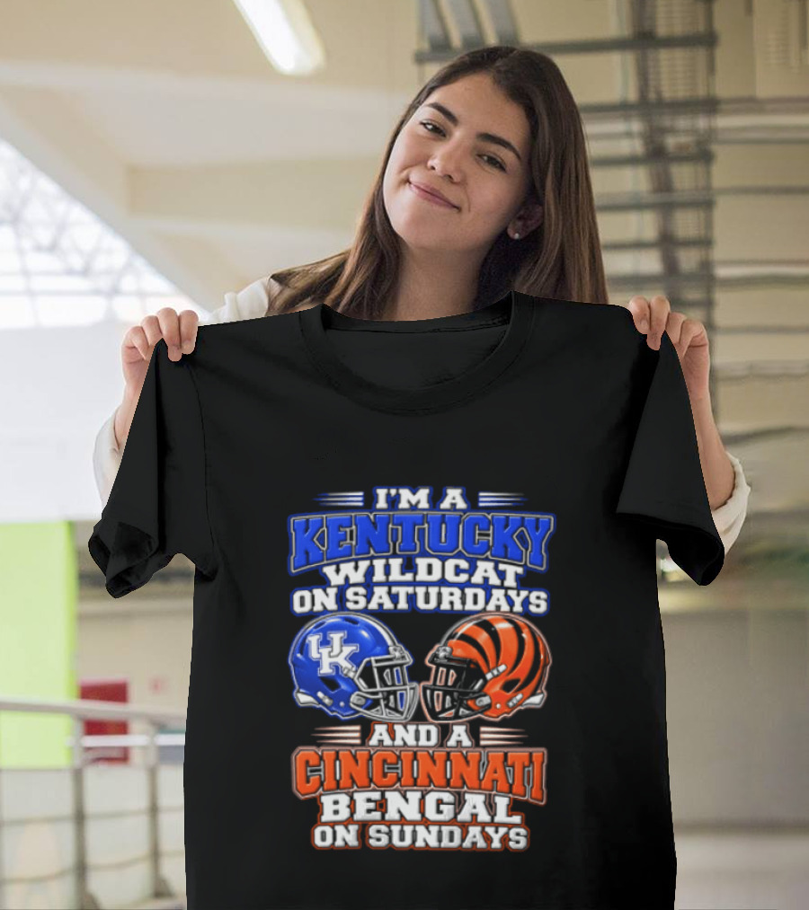 I'm A Kentucky Wildcat On Saturdays And A Cincinnati Bengal On Sundays Helmet T-Shirt