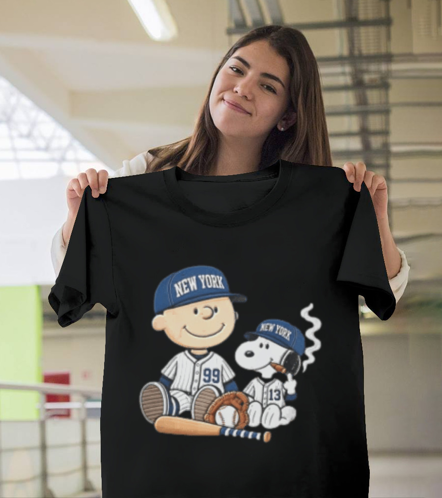 New York Yankees Charlie Brown Snoopy Baseball Uniforms Cigar T-Shirt