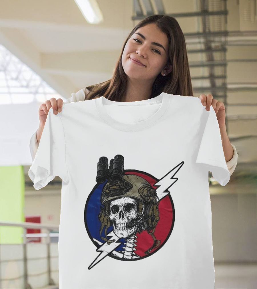 Grateful Dead Carry The Fire Skull With Helmet Lightning Bolt Blue Red Circle T-Shirt