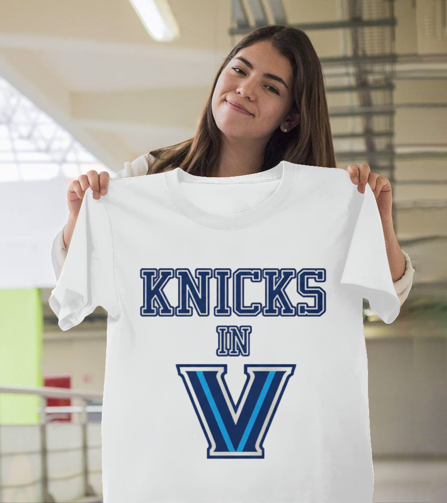 Knicks In V Villanova Wildcats Basketball Team Fan T-Shirt