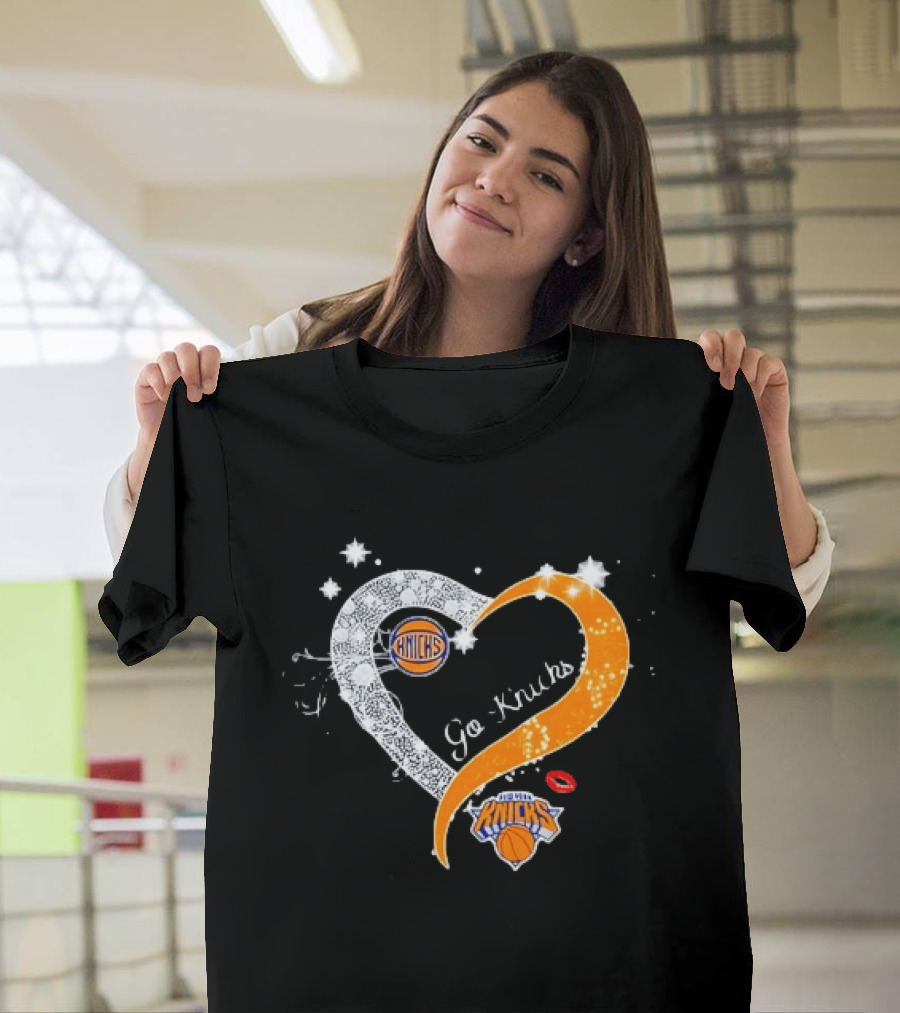 NY Knicks Heart Go Knicks Lips New York Knicks Basketball Team Fan T-Shirt