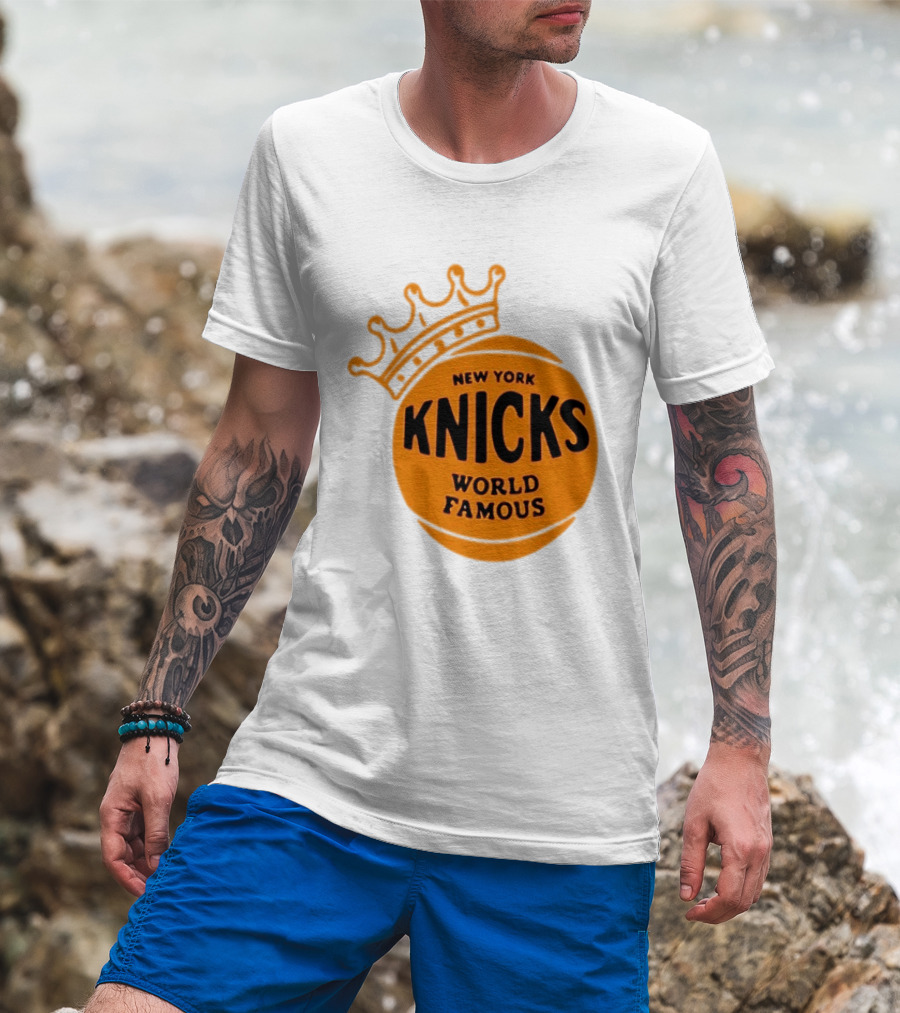 New York Knicks NBA Basketball World Famous Crown T-Shirt