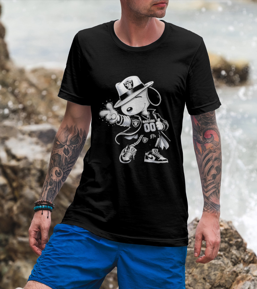 Snoopy X Las Vegas Raiders 00 Football Character With Team Symbol In White T-Shirt