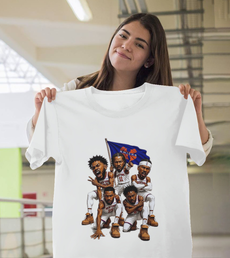 New York Knicks Jalen Brunson NBA Players Holding Team Flag Celebration T-Shirt
